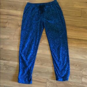 Lululemon on the fly pants